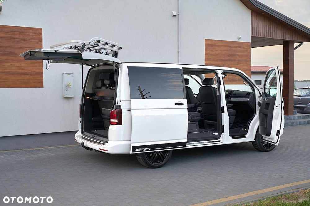 Volkswagen Multivan - 16