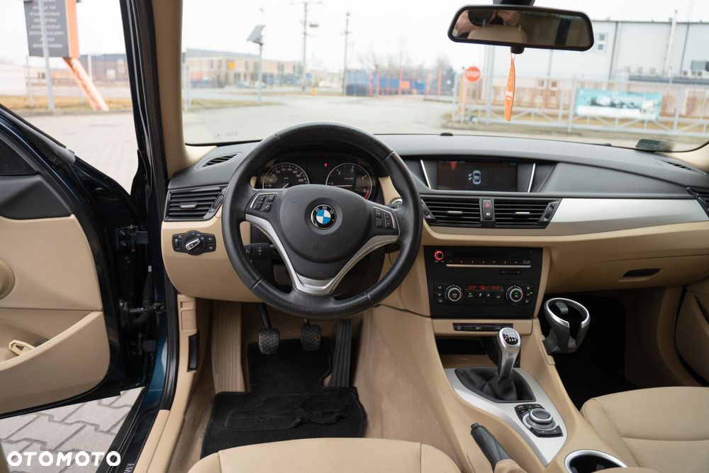 BMW X1 sDrive16d - 10