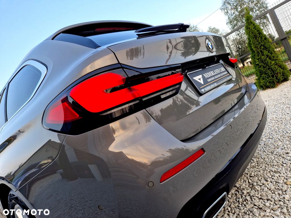 BMW Seria 5 520d Touring - 39