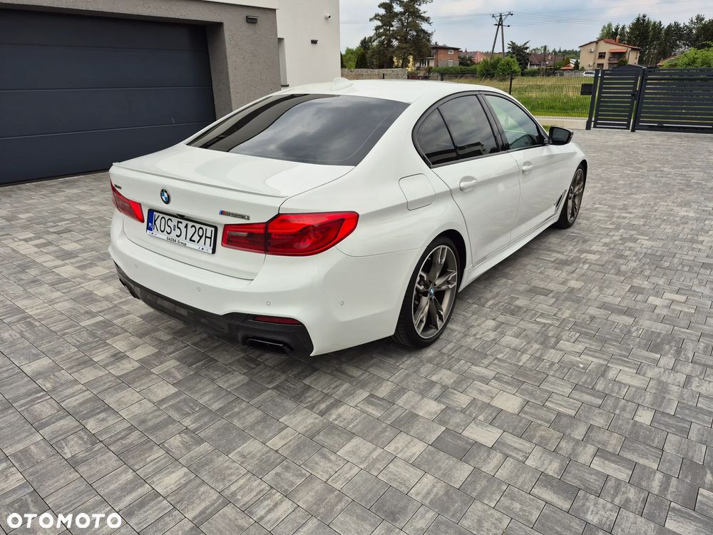BMW Seria 5 M550i xDrive sport - 7