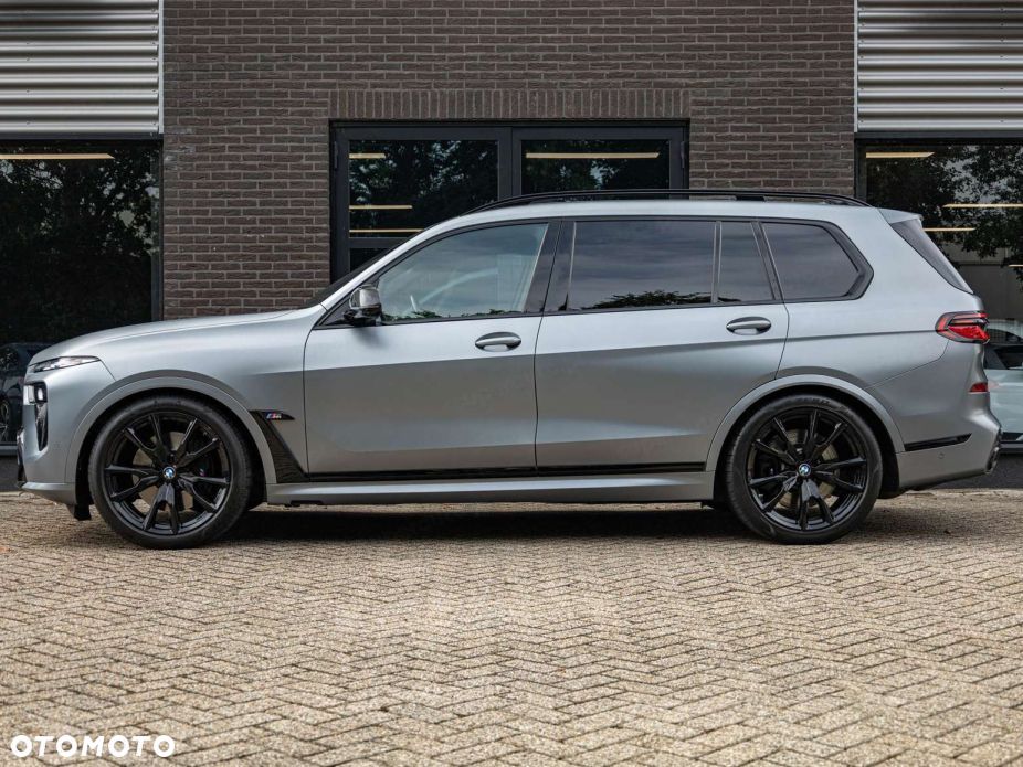 BMW X7 2026 photo 2