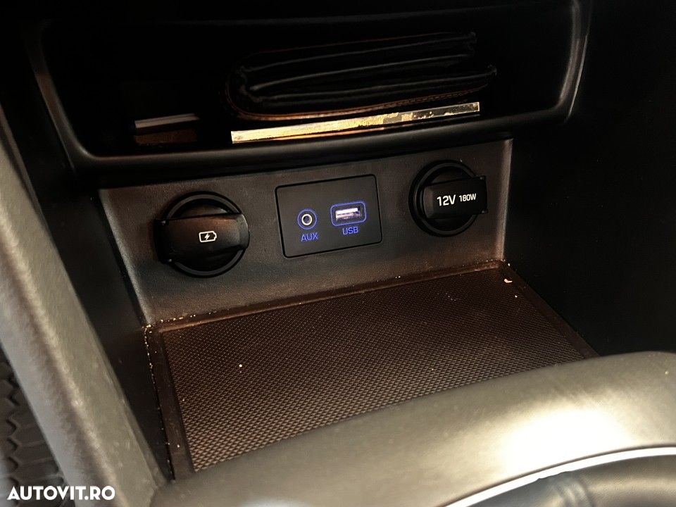 Hyundai KONA - 20