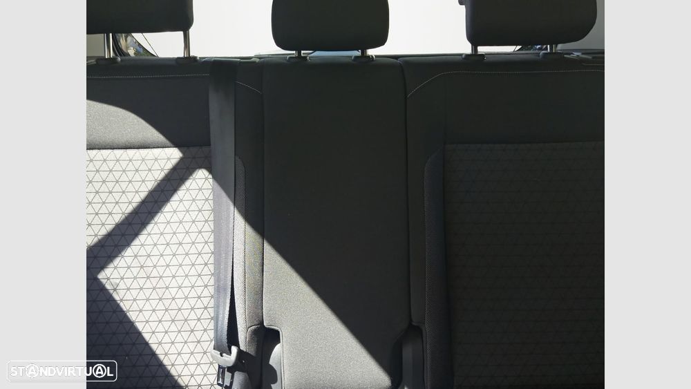 VW T-Cross 1.0 TSI BlackStyle DSG - 13
