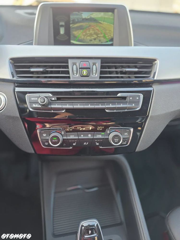 BMW X1 sDrive18i - 9