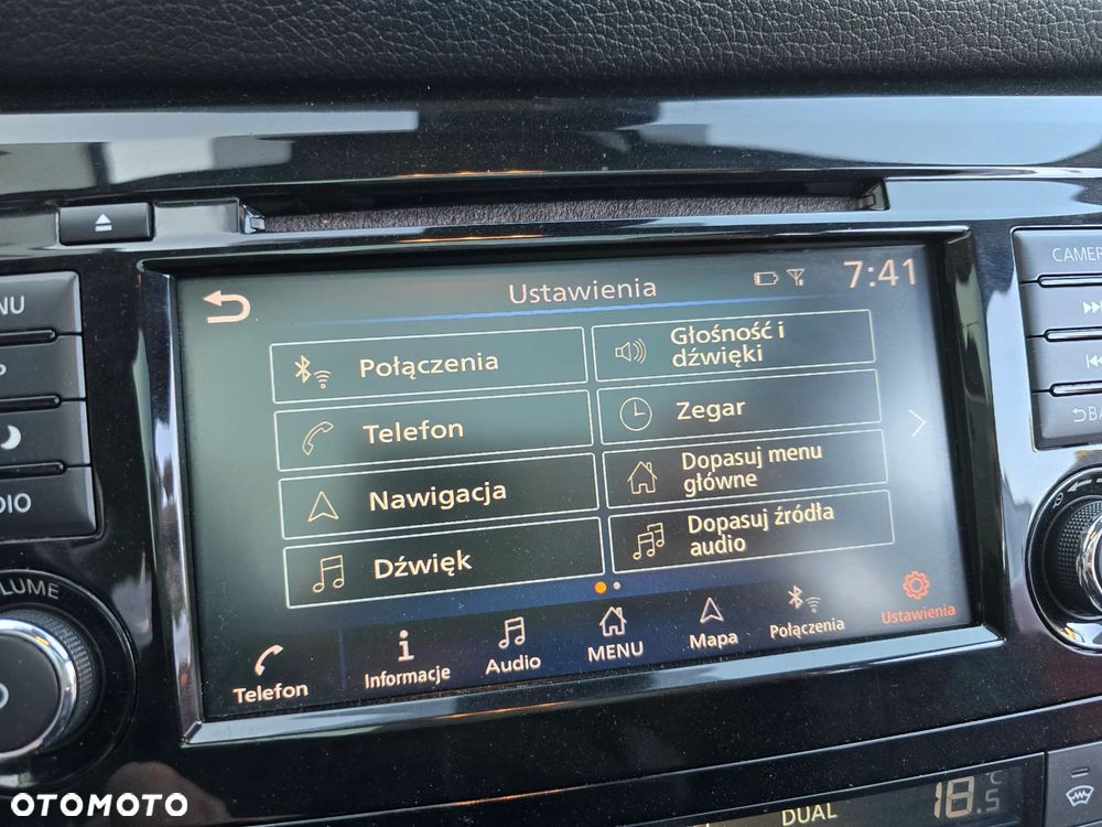 Nissan Qashqai 1.3 DIG-T N-CONNECTA - 24