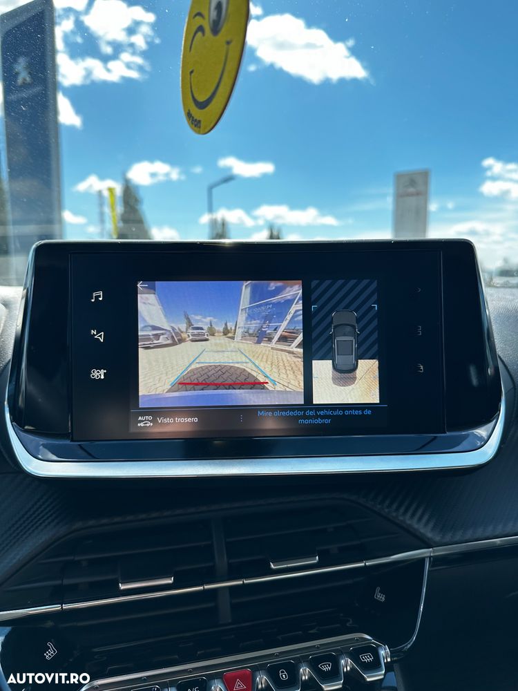 Peugeot 2008 1.5 BlueHDI STT EAT8 Allure - 11