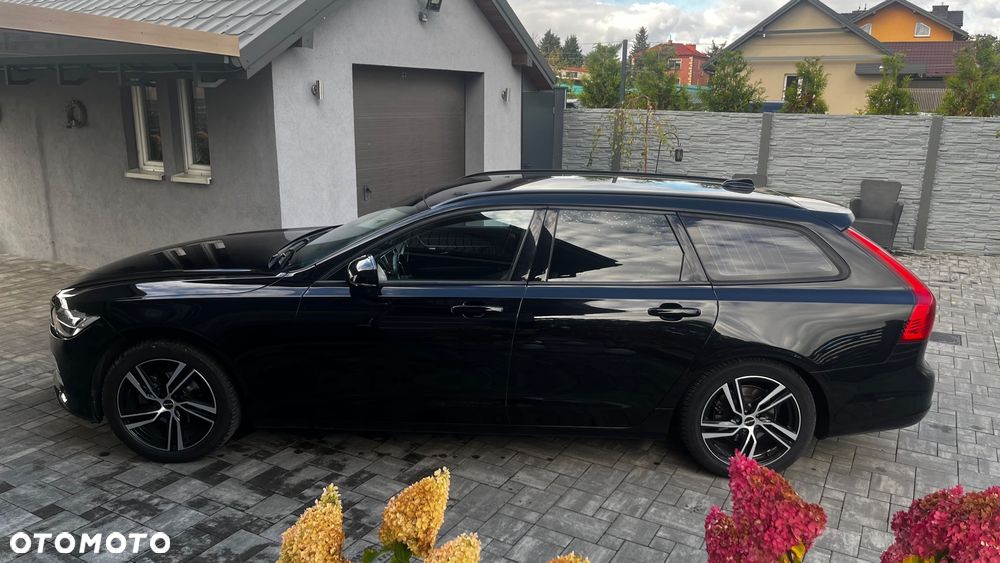 Volvo V90 D4 Momentum - 8