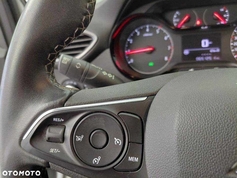 Opel Crossland X - 16