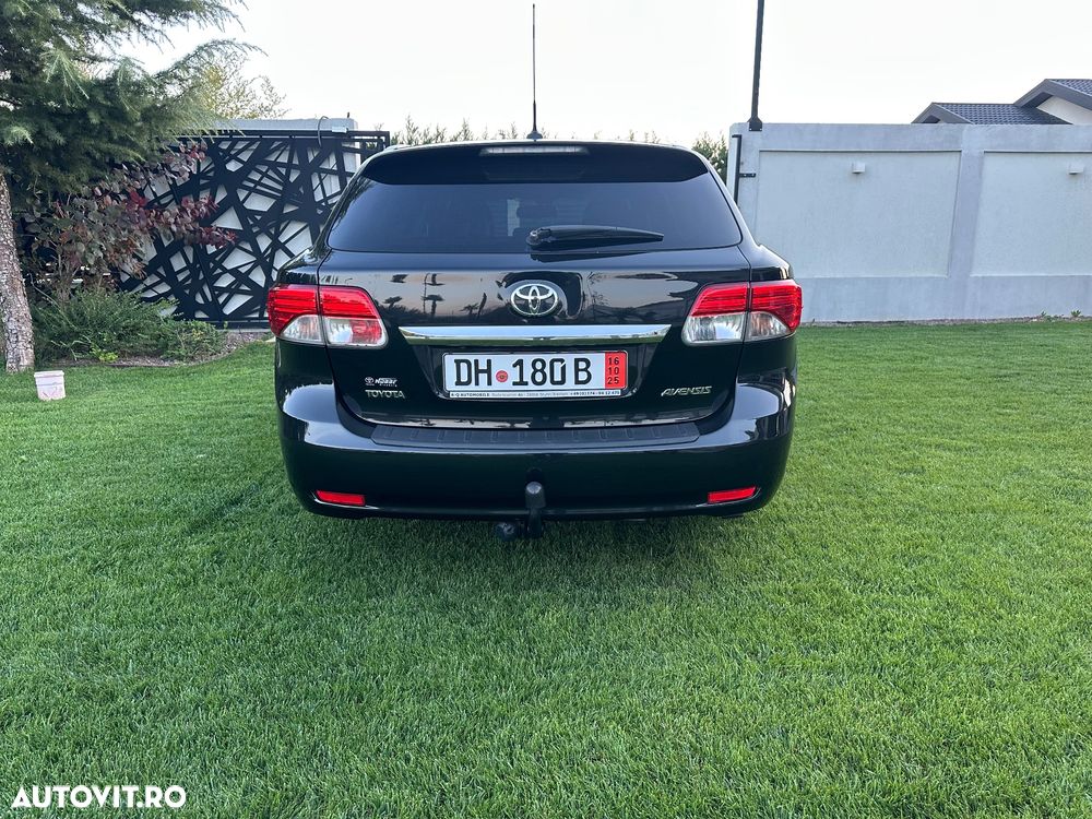 Toyota Avensis Combi 2.0 D-4D Business Edition - 12