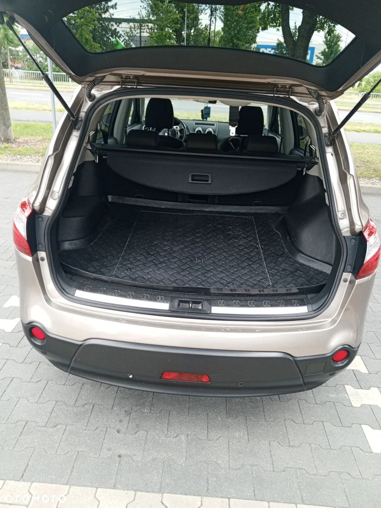Nissan Qashqai+2 - 4