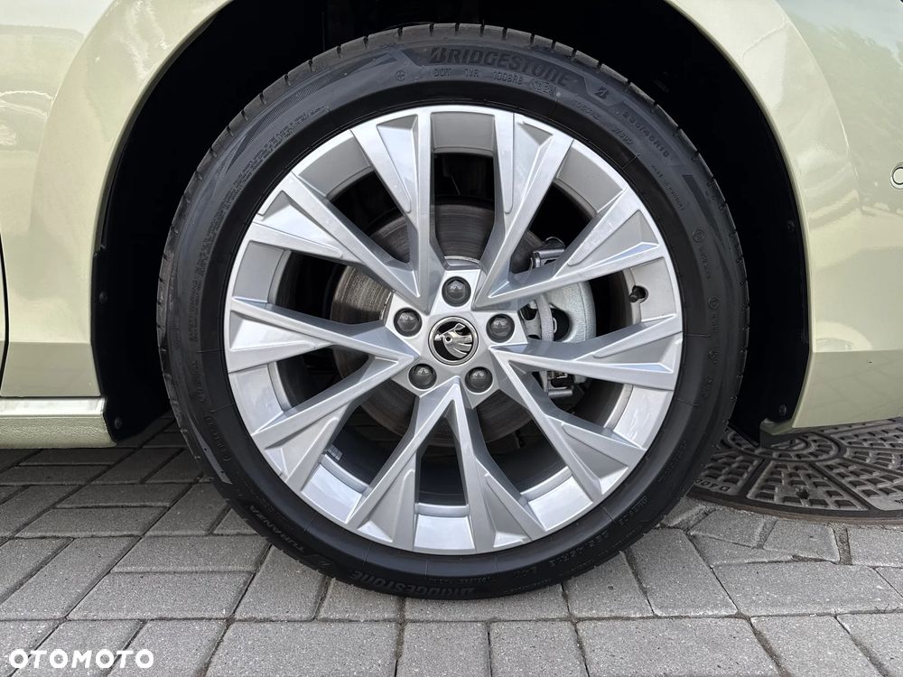 Skoda Superb 2.0 TDI SCR Selection DSG - 13