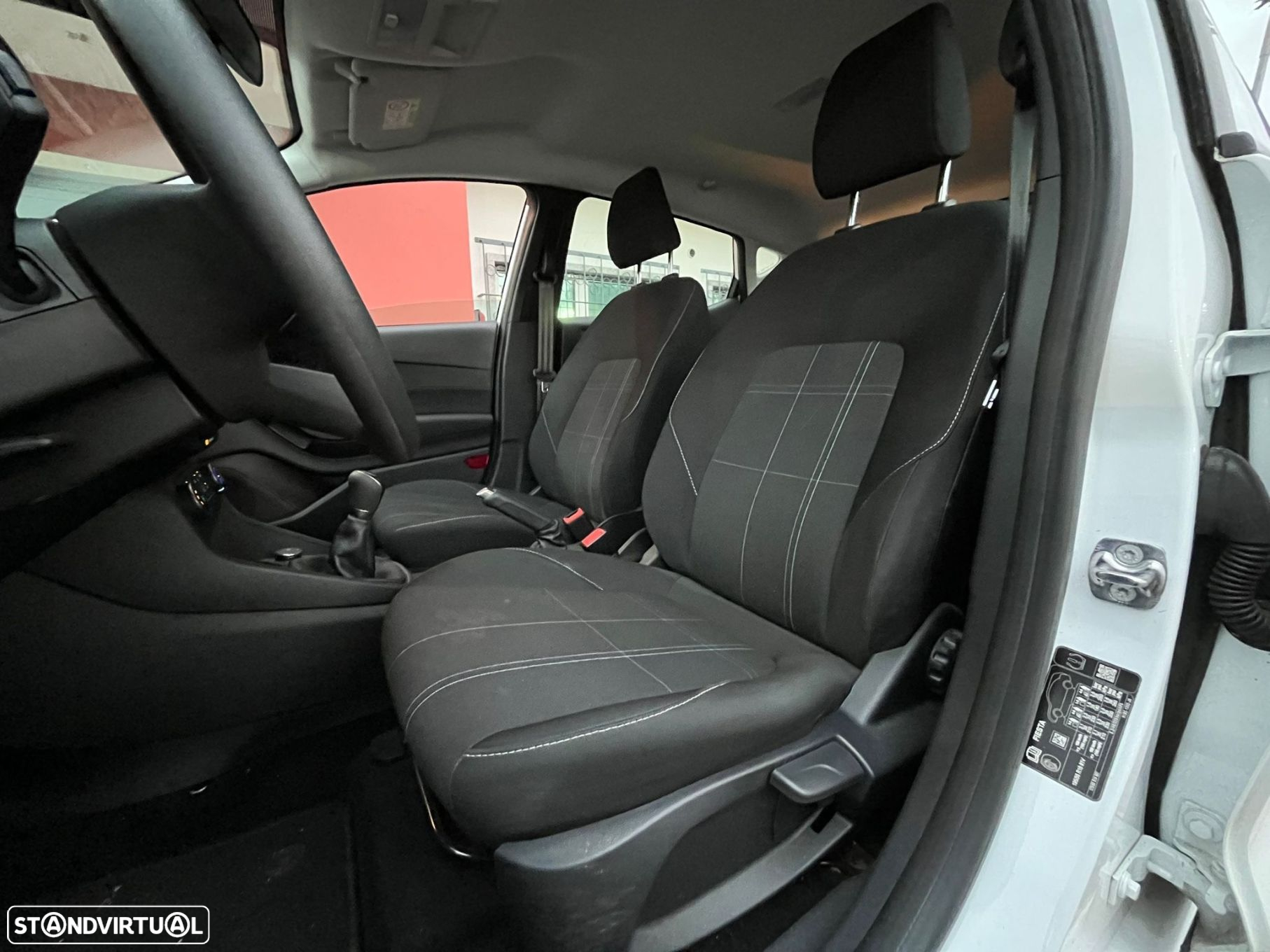 Ford Fiesta - 17