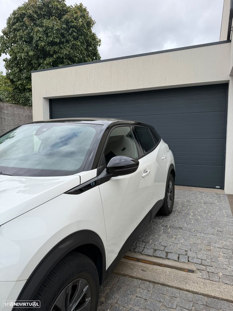 Peugeot e-2008 Active Pack - 4
