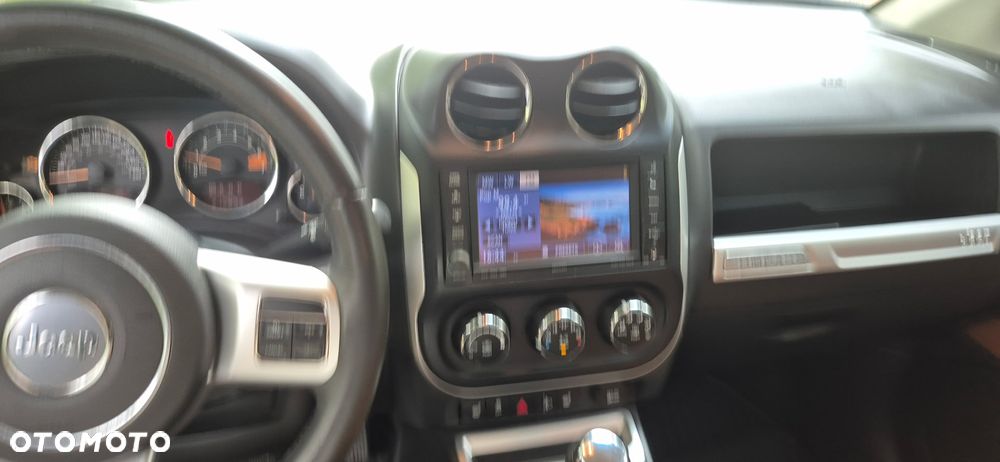 Jeep Compass - 22