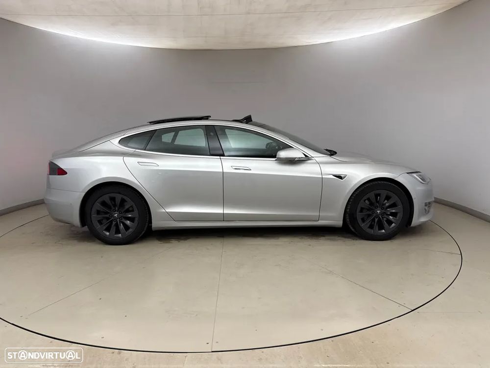 Tesla Model S Long Range AWD - 1