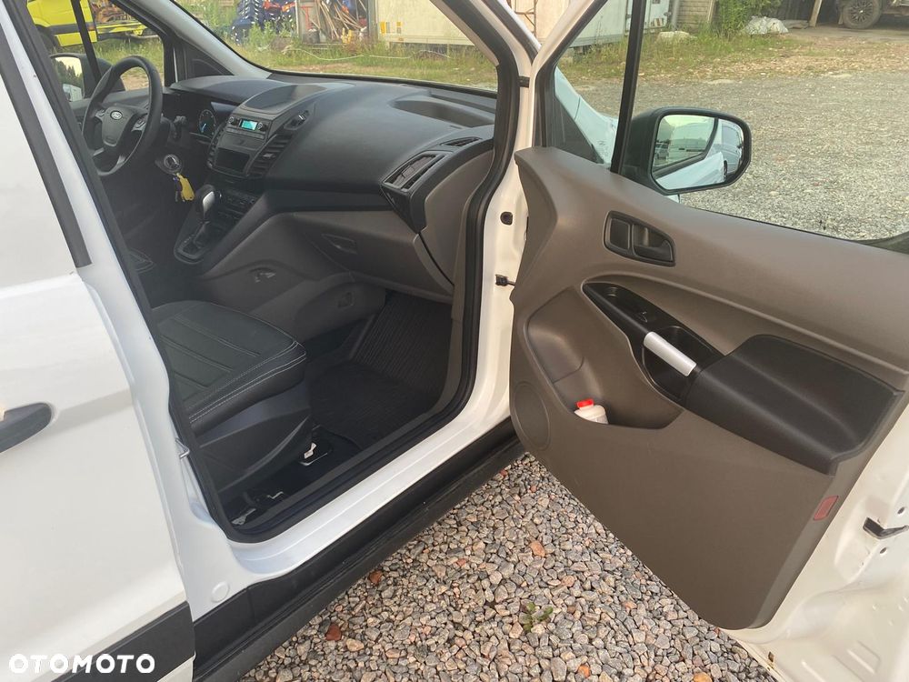 Ford Transit Connect - 16