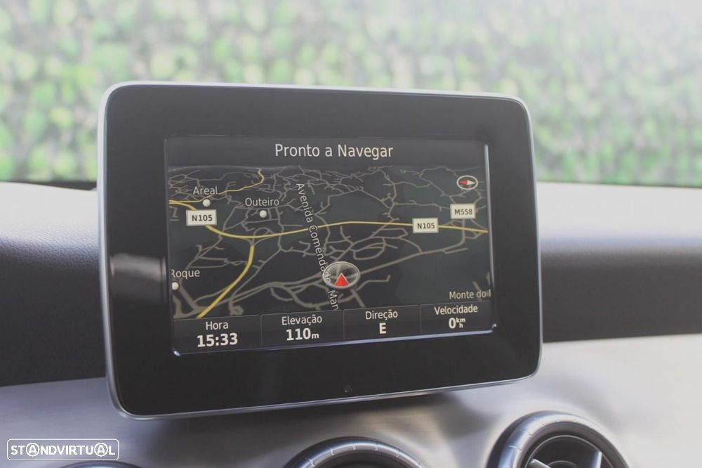 Mercedes-Benz CLA 200 d Shooting Brake AMG Line Aut. - 15