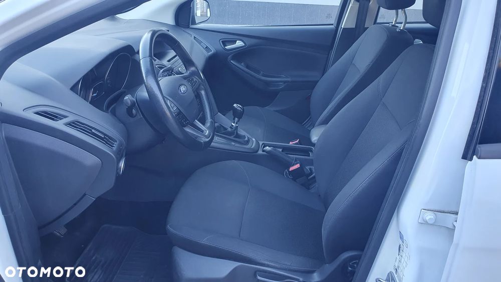 Ford Focus 1.5 TDCi Trend - 9