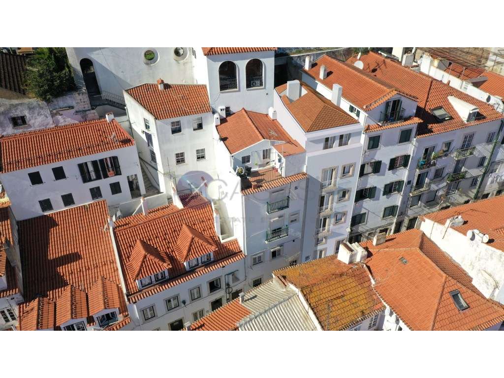 Predio para construção, para venda em Alfama, com vista de Rio.
RU... - Grande imagem: 5/12