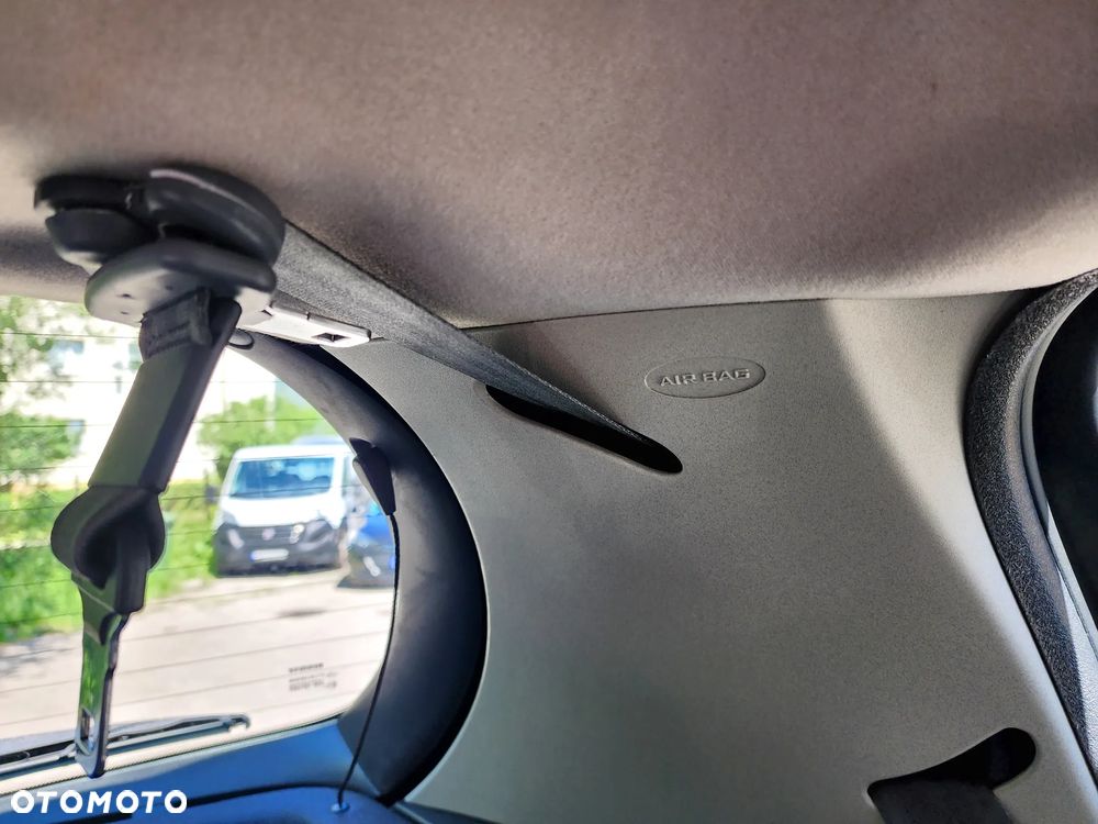Renault Clio - 30