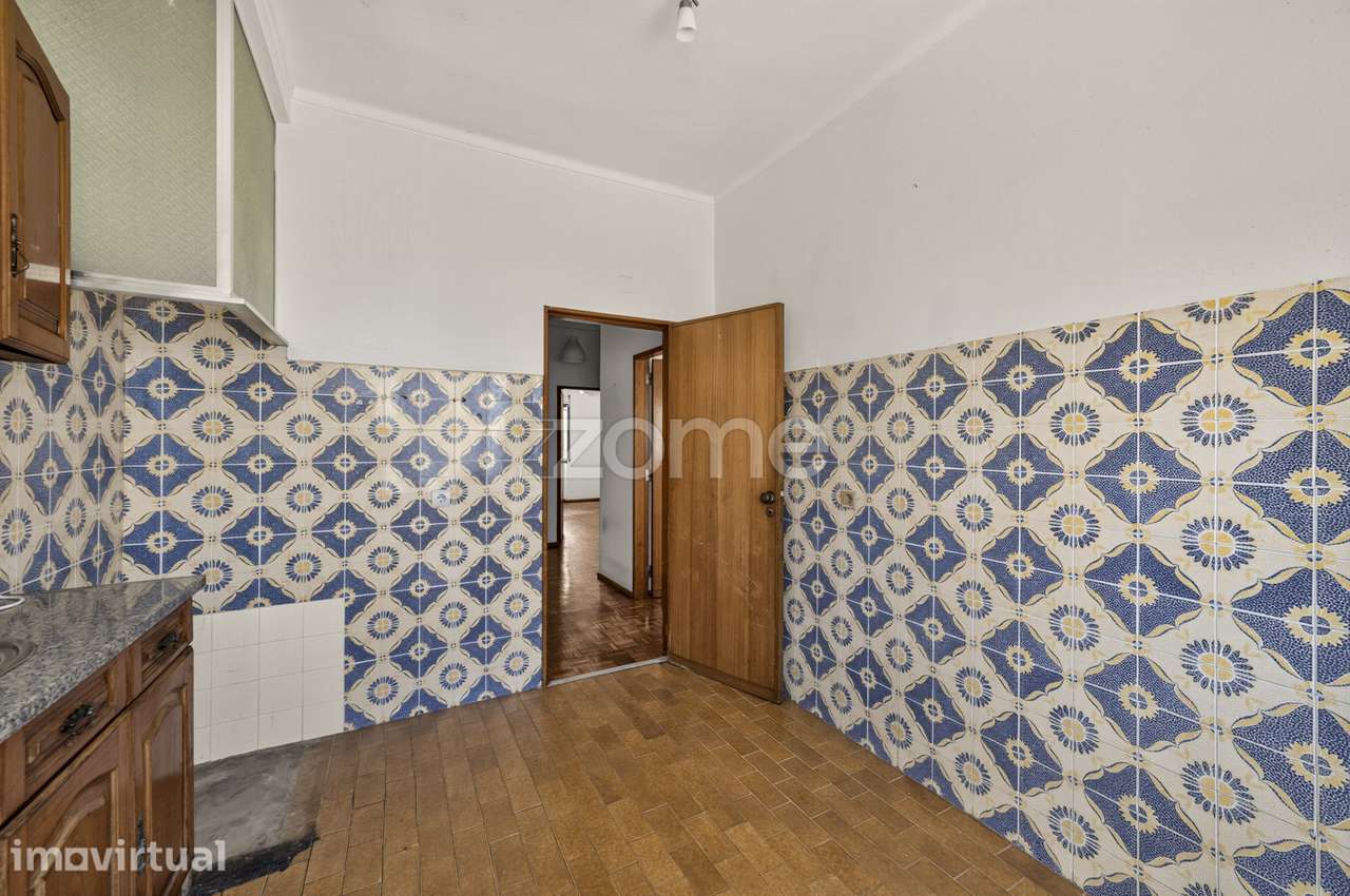 Apartamento T2 no centro do Cacém c/box - Grande imagem: 4/23