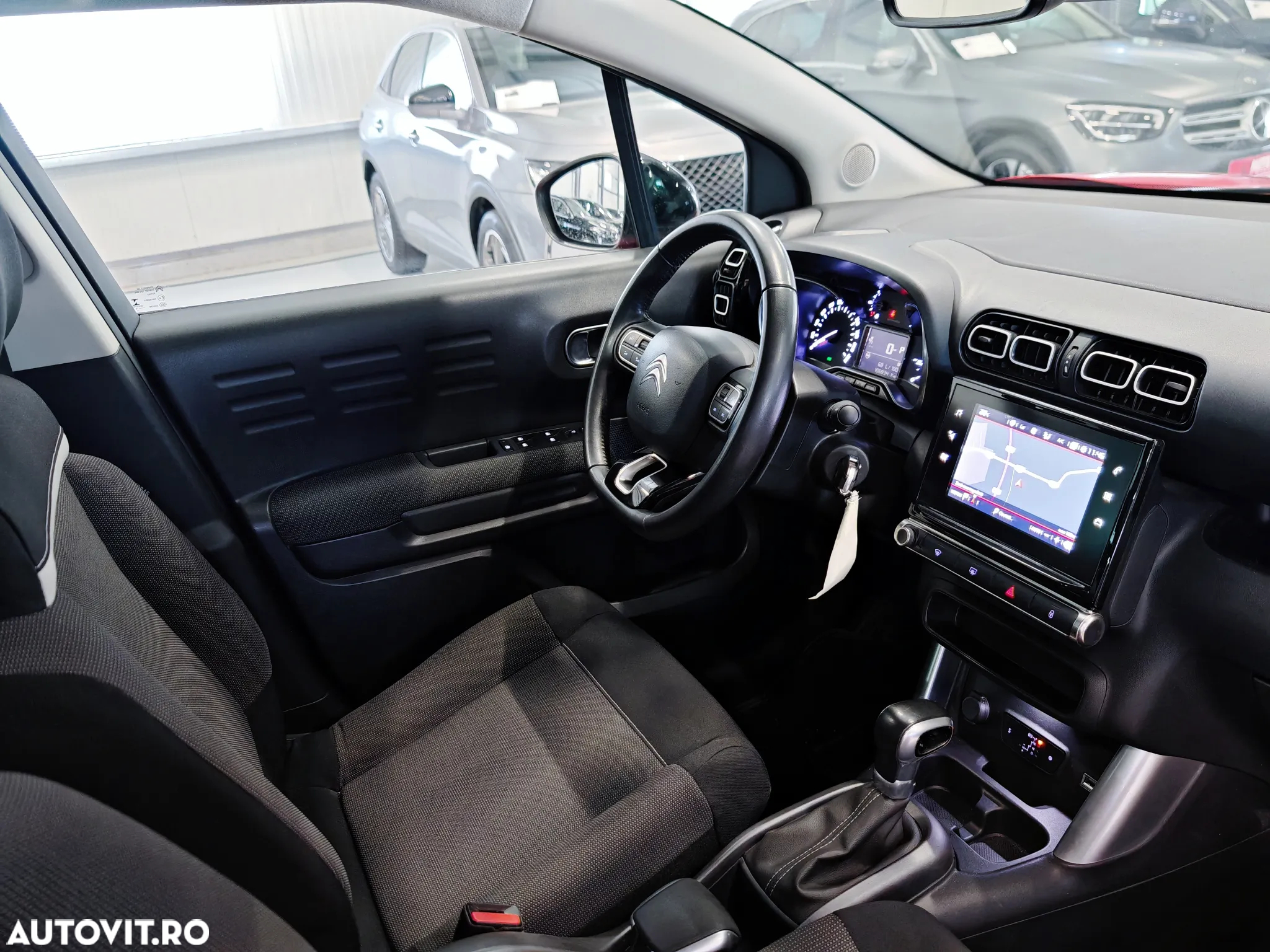 Citroën C3 AIRCROSS 1.2 PureTech S&S EAT6 Shine - 6