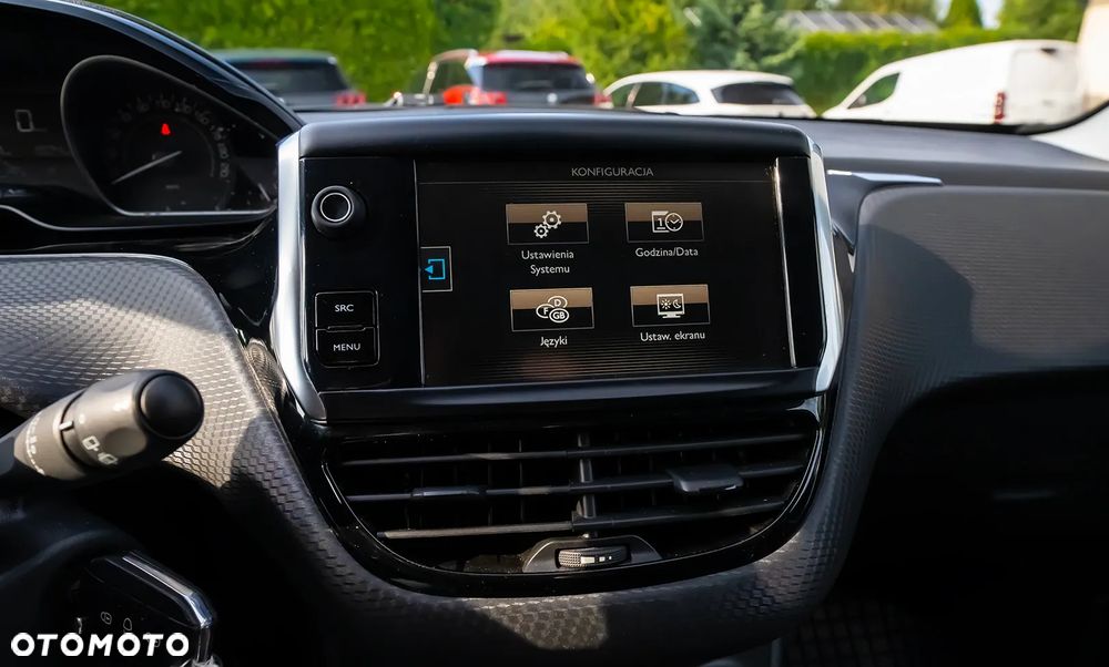 Peugeot 2008 BlueHDi 100 STOP & START Style - 37