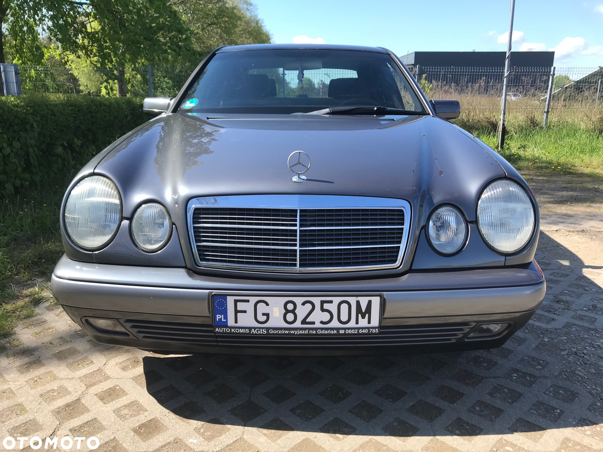 Mercedes-Benz Klasa E 200 Classic - 3