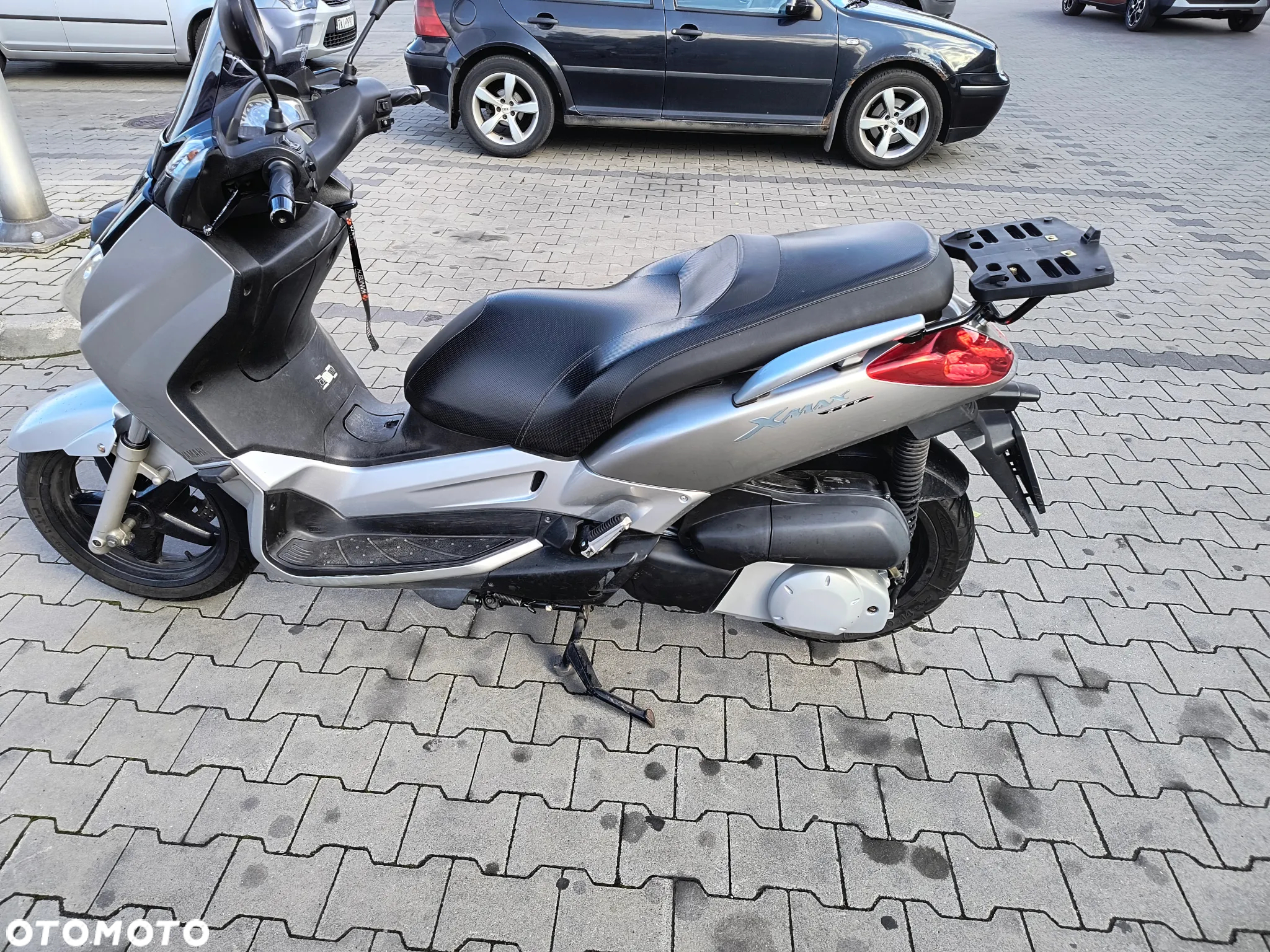 Yamaha X-max - 4