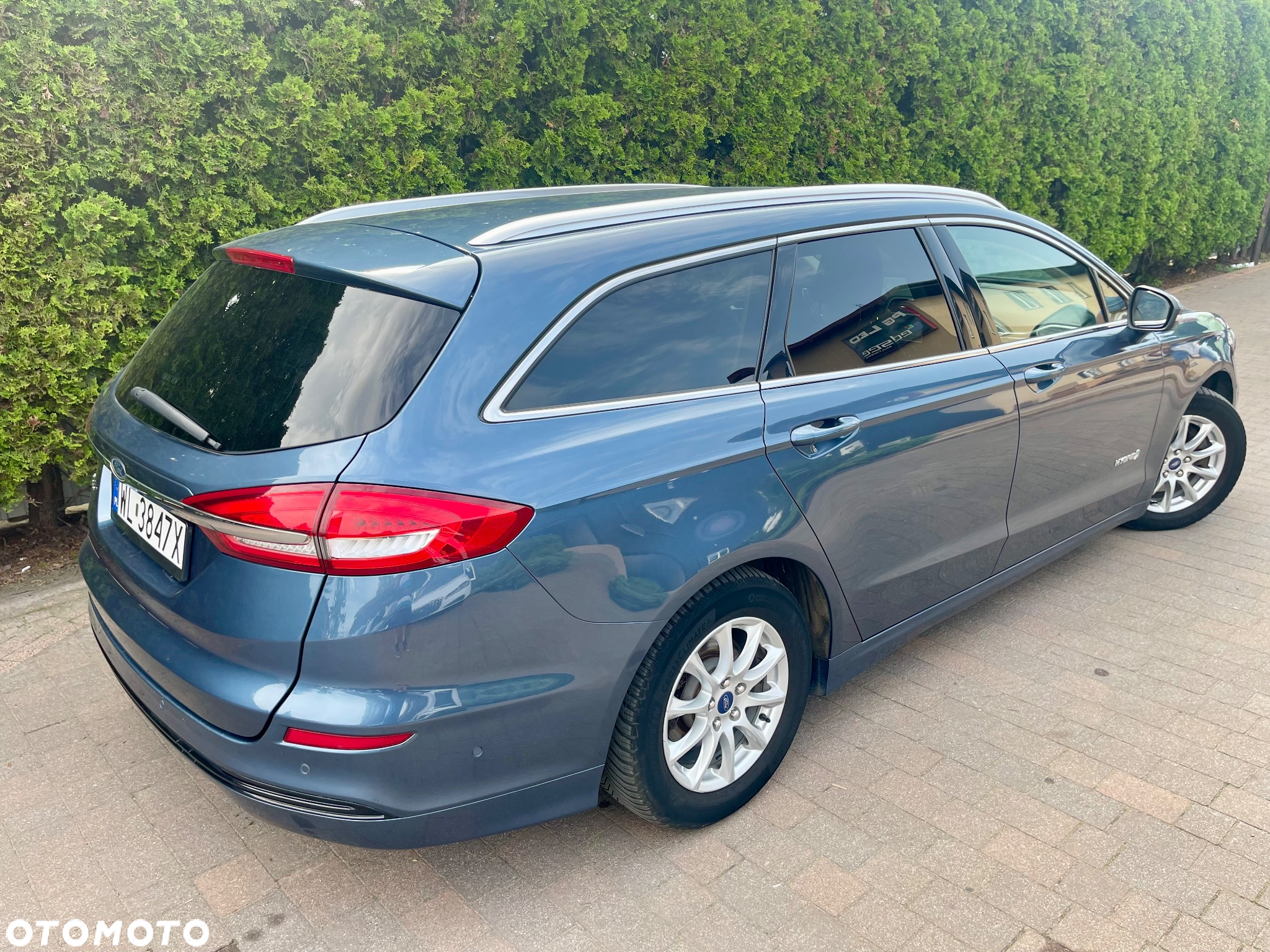 Ford Mondeo 2.0 Hybrid Titanium - 11