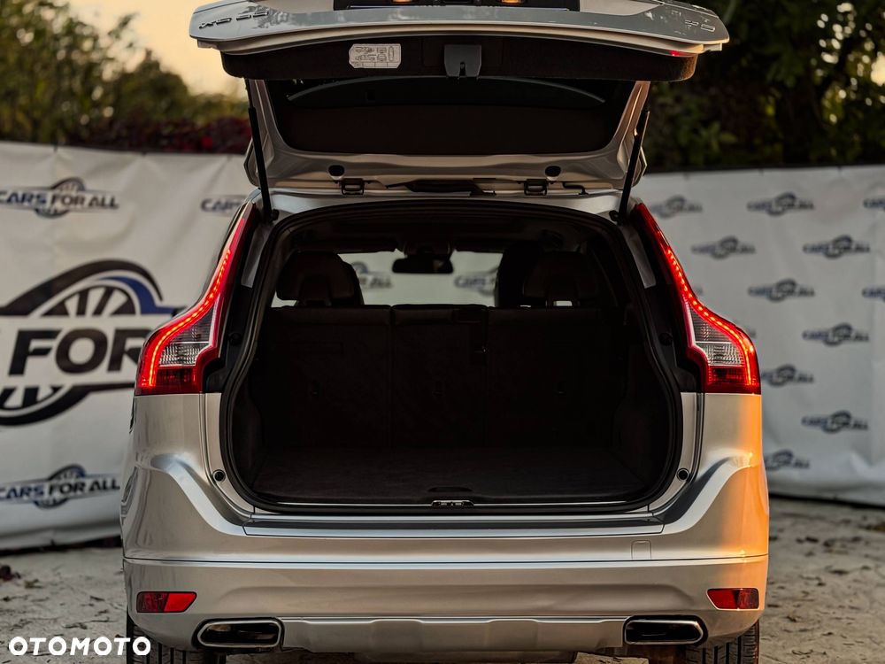 Volvo XC 60 T5 Momentum - 10