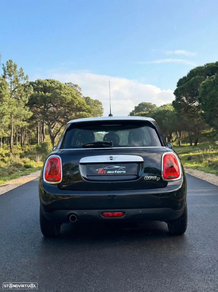 MINI 5 Portas Cooper D Aut. - 6