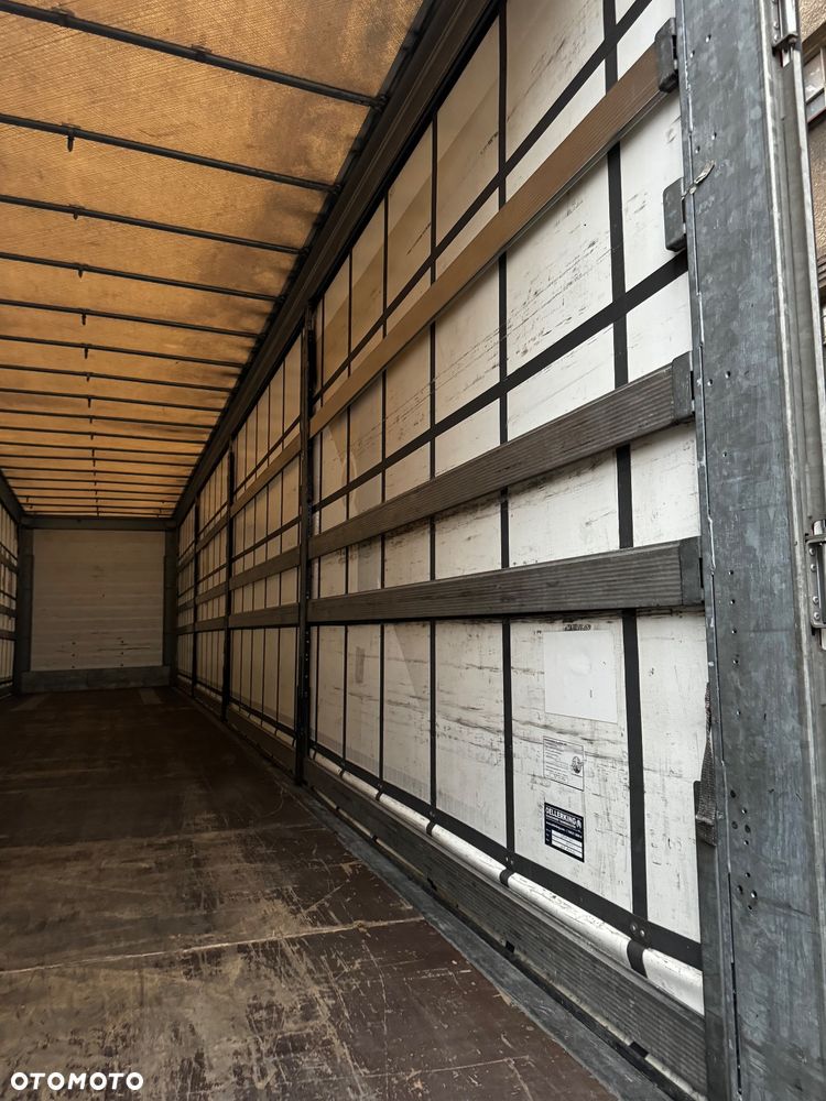 Schmitz Cargobull SCB S3T - 11