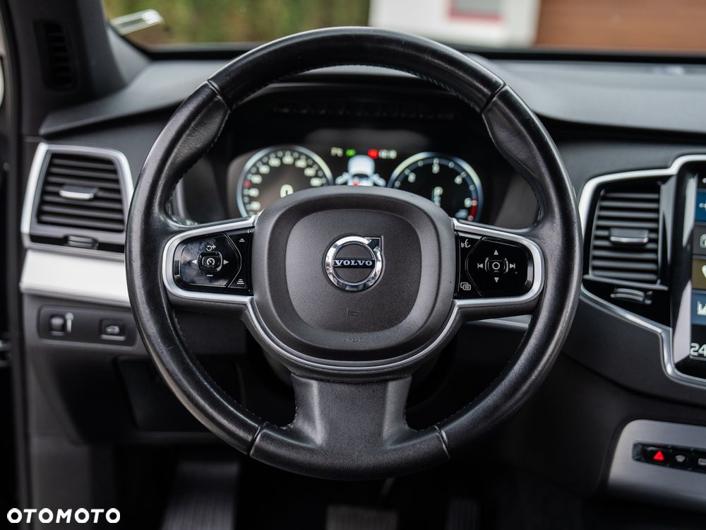 Volvo XC 90 B5 D AWD Geartronic Momentum Pro - 35