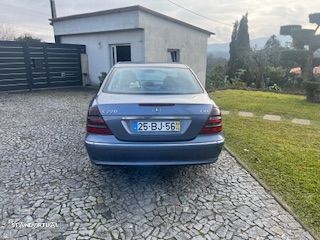 Mercedes-Benz E 220 CDI Avantgarde - 5