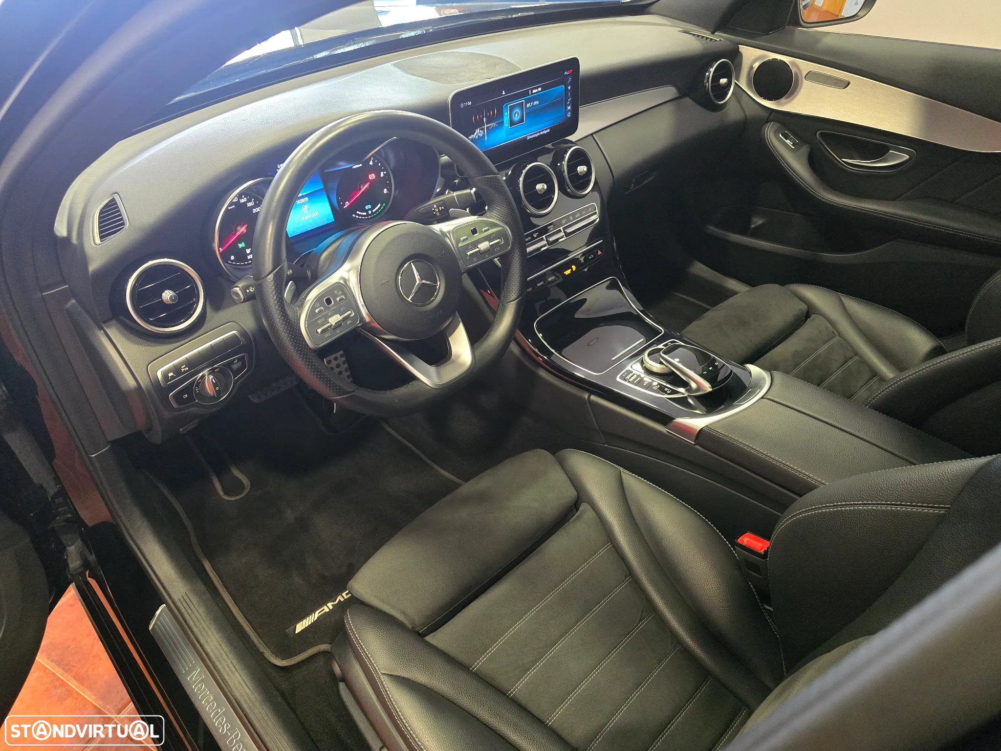 Mercedes-Benz C 300 de AMG Line - 19