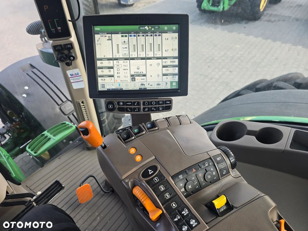 John Deere 7250R - 10