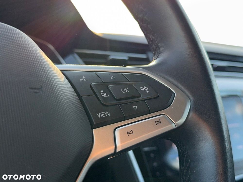 Volkswagen Passat Variant 2.0 TDI EVO Business DSG - 16