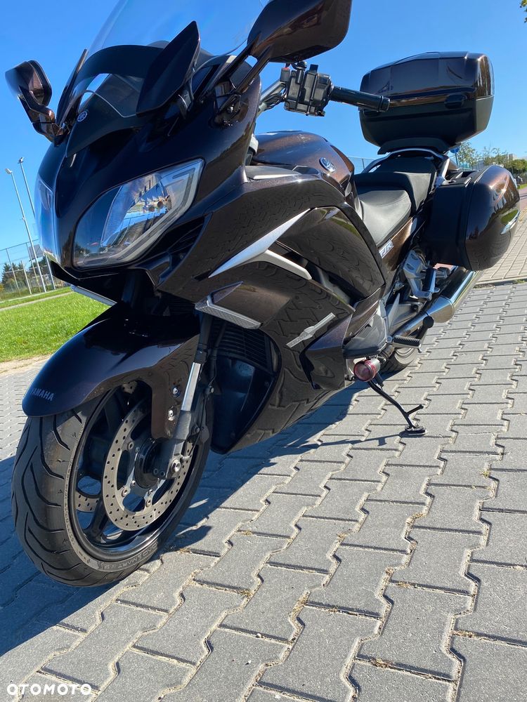 Yamaha FJR - 9