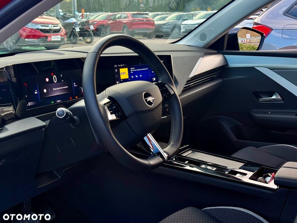 Opel Astra 1.2 T Edition S&S - 10