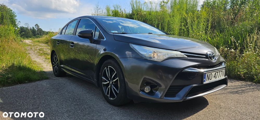 Toyota Avensis - 2