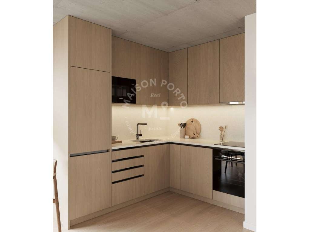 Apartamento T1 com Varanda e Lugar de Estacionamento, próximo a Ave... - Grande imagem: 2/18