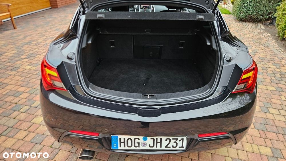 Opel Astra IV GTC 1.6 T SIDI Sport S&S - 11