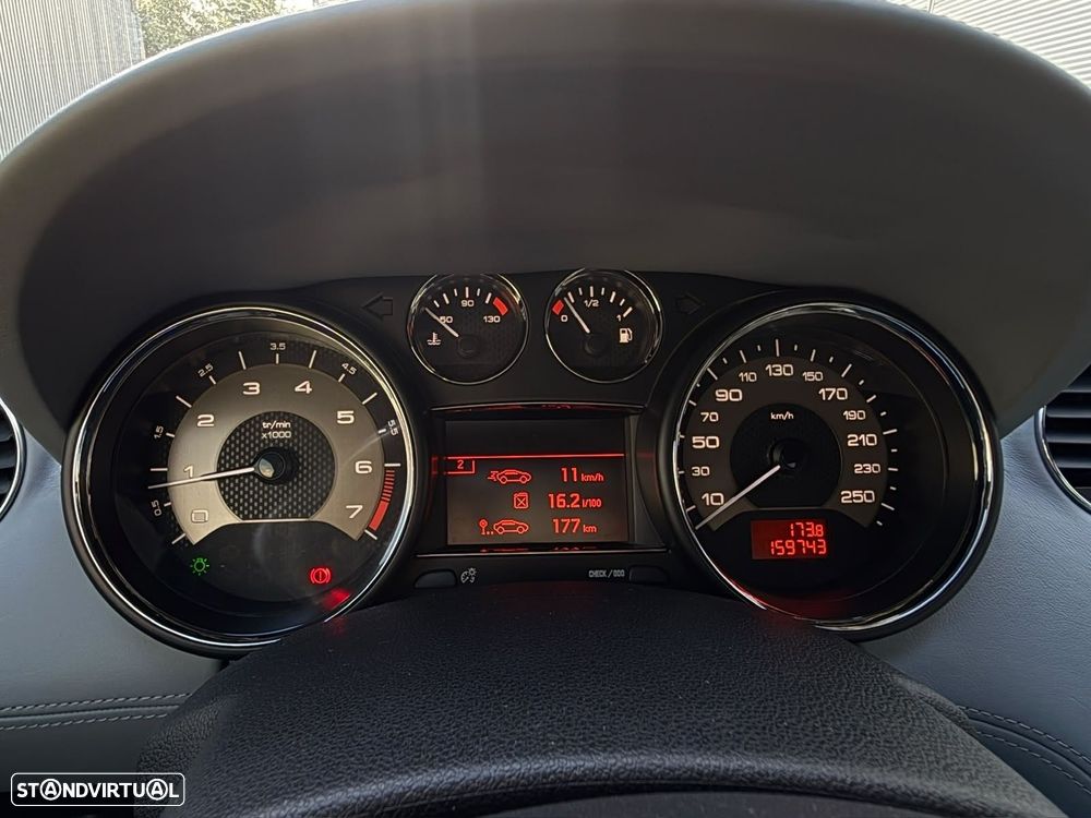 Peugeot RCZ 1.6 200 THP - 11