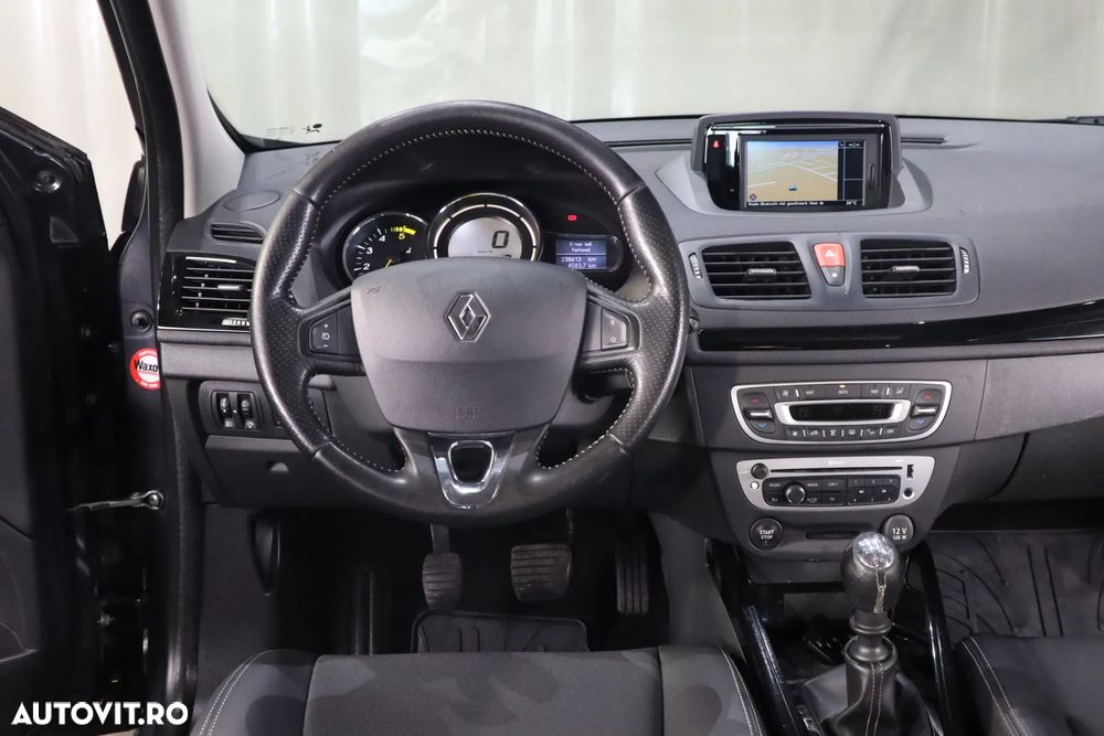 Renault Megane ENERGY dCi 110 Start & Stop Bose Edition - 6