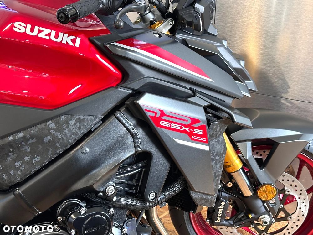 Suzuki GSX - 7
