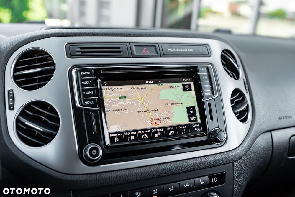 Volkswagen Tiguan 2.0 TDI SCR 4MOTION BlueMotion Technology DSG Lounge Sport & Style - 34