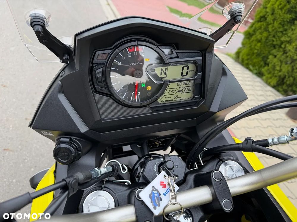 Suzuki V-STROM - 4