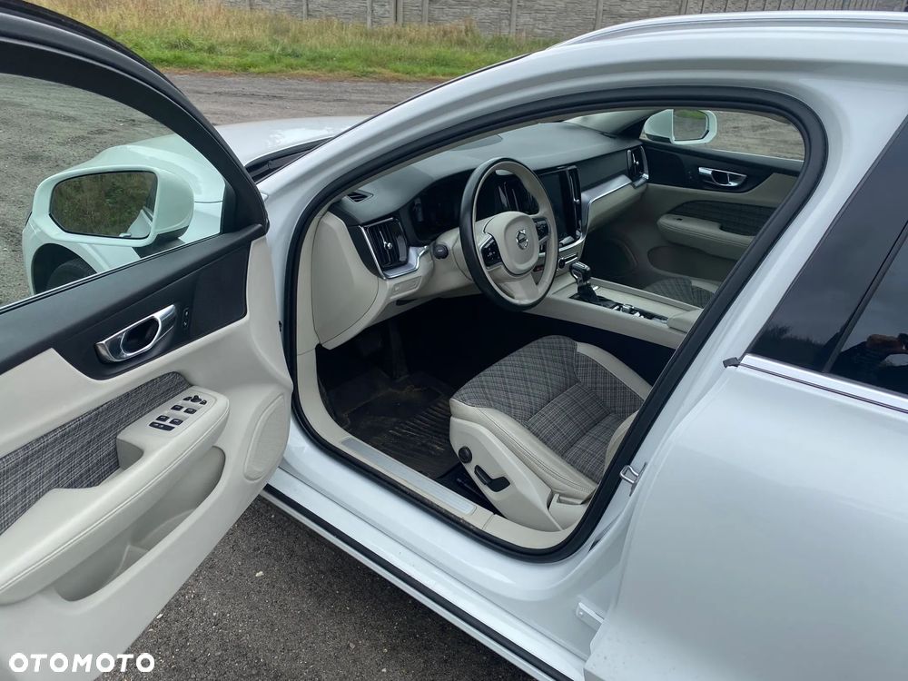 Volvo V60 D3 SCR - 21
