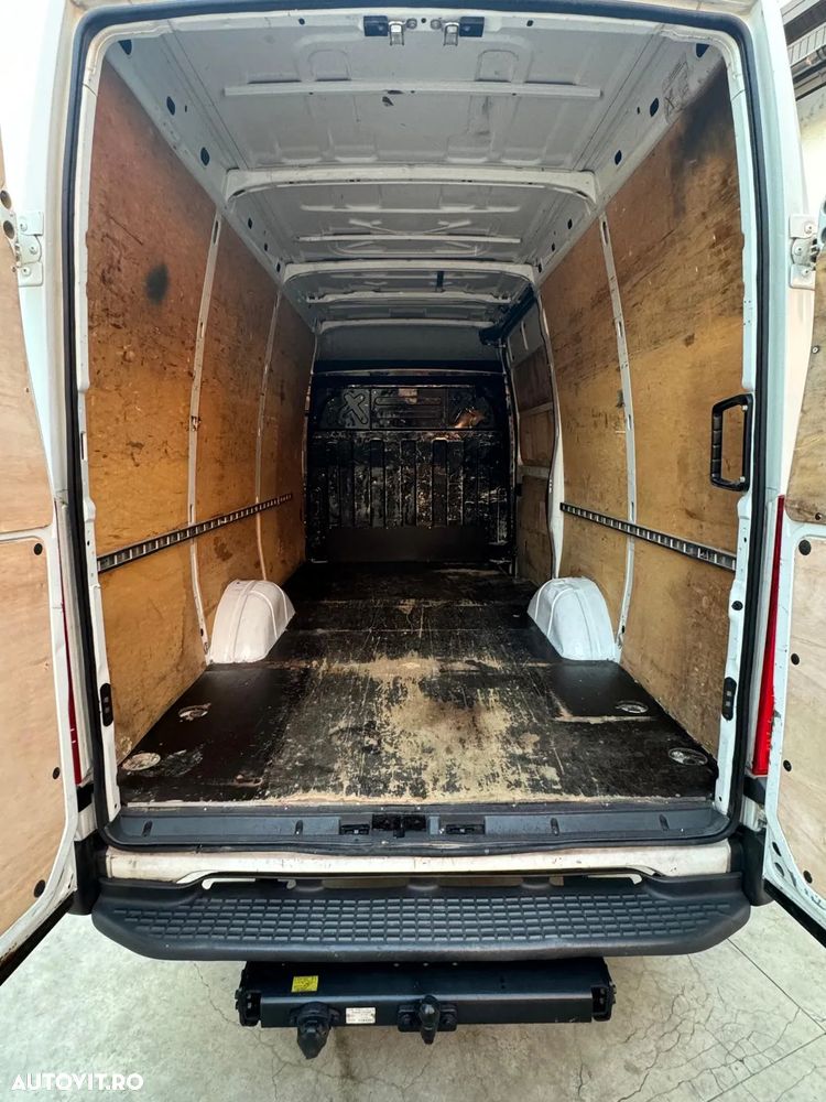 Iveco DAILY 35S15 - 15